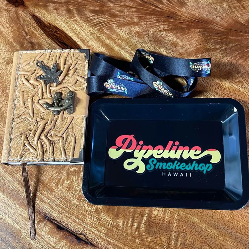 Pipeline Smokeshop Hawaii Tray Lanyard Notebook 420